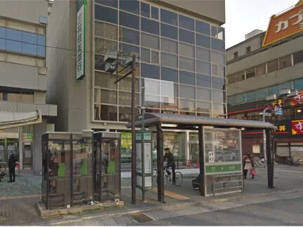 三井住友銀行前バス停